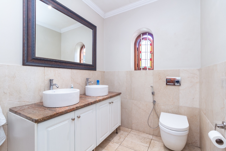 2 Bedroom Property for Sale in Pinelands Western Cape